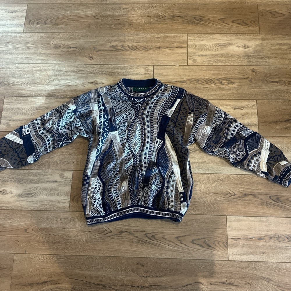 Tundra Canada Men's Geometric Sweater - Navy and Gray